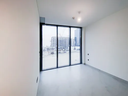 3 Bedrooms Apartment in The Crest