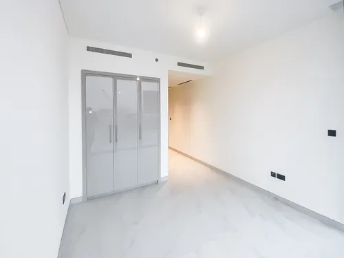 3 Bedrooms Apartment in The Crest
