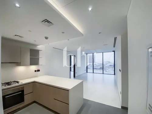 Contemporary | Prime location | Lagoon view