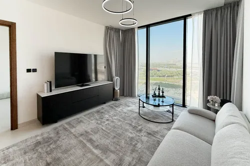 2 Bedrooms Apartment in The Crest Tower A