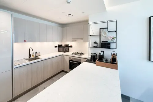 2 Bedrooms Apartment in The Crest Tower A