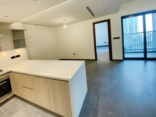 2 Bedrooms Apartment in The Crest Tower A