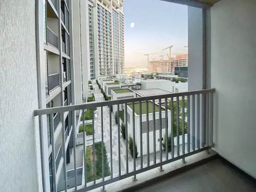 2 Bedrooms Apartment in The Crest Tower A