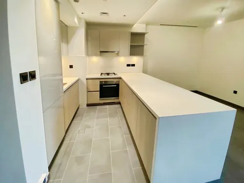2 Bedrooms Apartment in The Crest Tower A