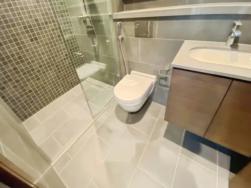 2 Bedrooms Apartment in The Crest Tower A