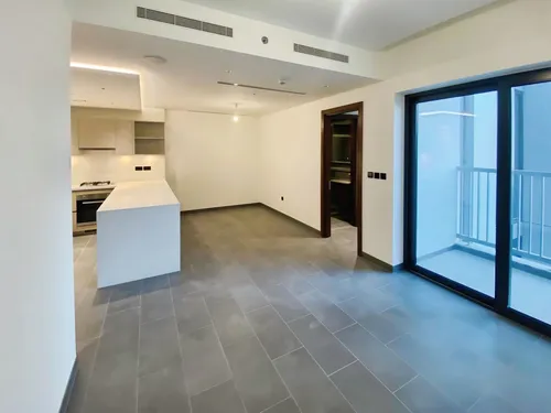 2 Bedrooms Apartment in The Crest Tower A
