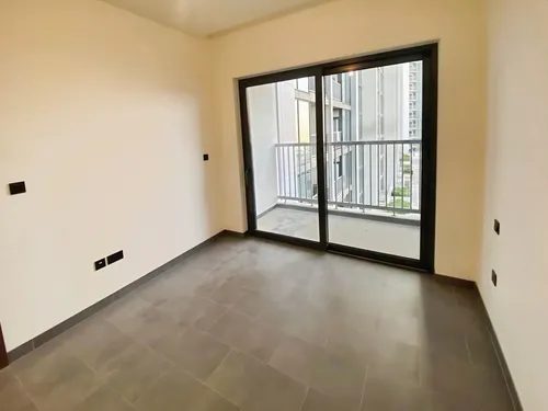 2 Bedrooms Apartment in The Crest Tower A