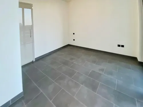 2 Bedrooms Apartment in The Crest Tower A