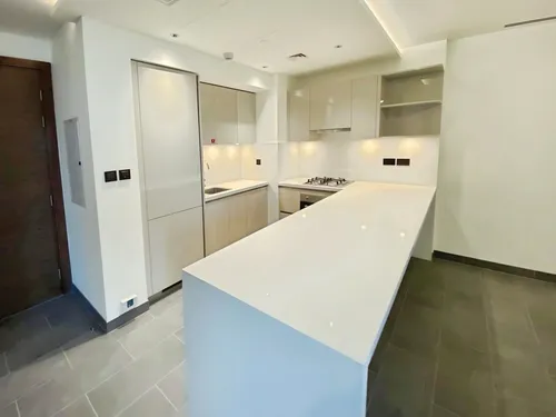 2 Bedrooms Apartment in The Crest Tower A