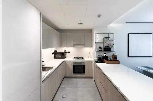 2 Bedrooms Apartment in The Crest Tower A