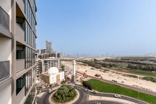 2 Bedrooms Apartment in The Crest Tower A