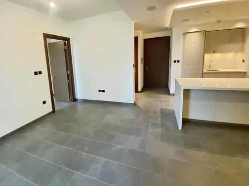 2 Bedrooms Apartment in The Crest Tower A