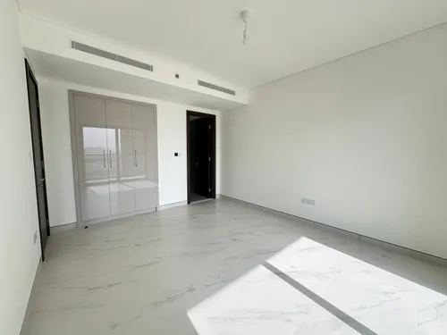 3 Bedrooms Apartment in Creek Vistas Grande