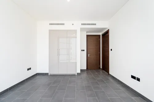 2 Bedrooms Apartment in The Crest Tower B