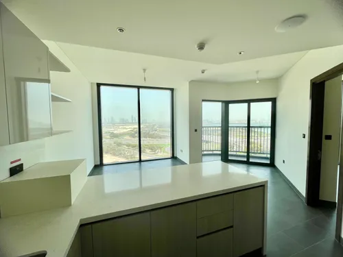 1 Bedroom Apartment in The Crest Tower A
