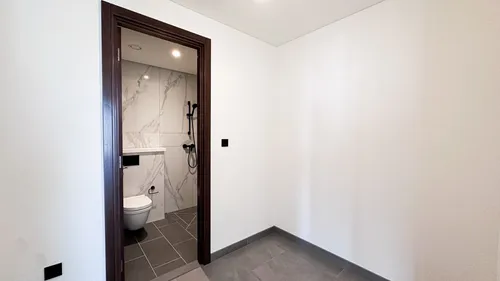 3 Bedrooms Apartment in The Crest Tower A
