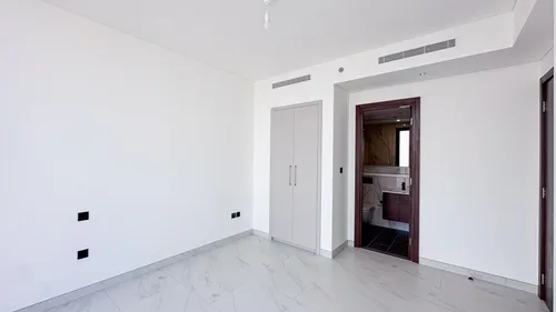 3 Bedrooms Apartment in The Crest Tower A