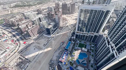 3 Bedrooms Apartment in The Crest Tower A