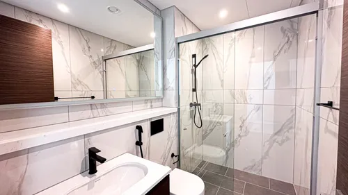 3 Bedrooms Apartment in The Crest Tower A
