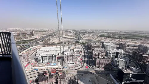 3 Bedrooms Apartment in The Crest Tower A
