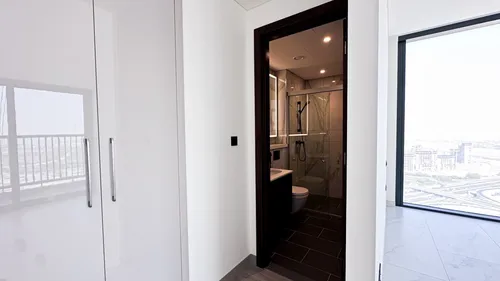 3 Bedrooms Apartment in The Crest Tower A