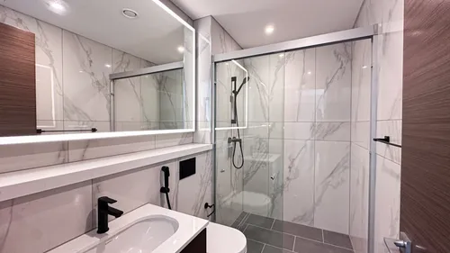 3 Bedrooms Apartment in The Crest Tower A