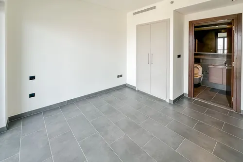 2 Bedrooms Apartment in The Crest Tower B