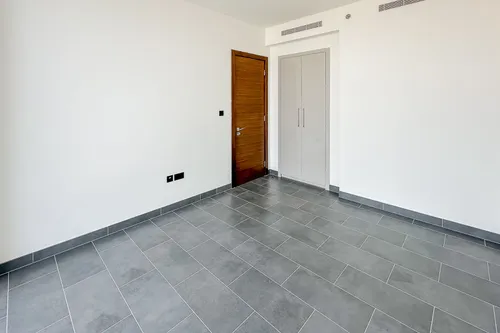 2 Bedrooms Apartment in The Crest Tower B