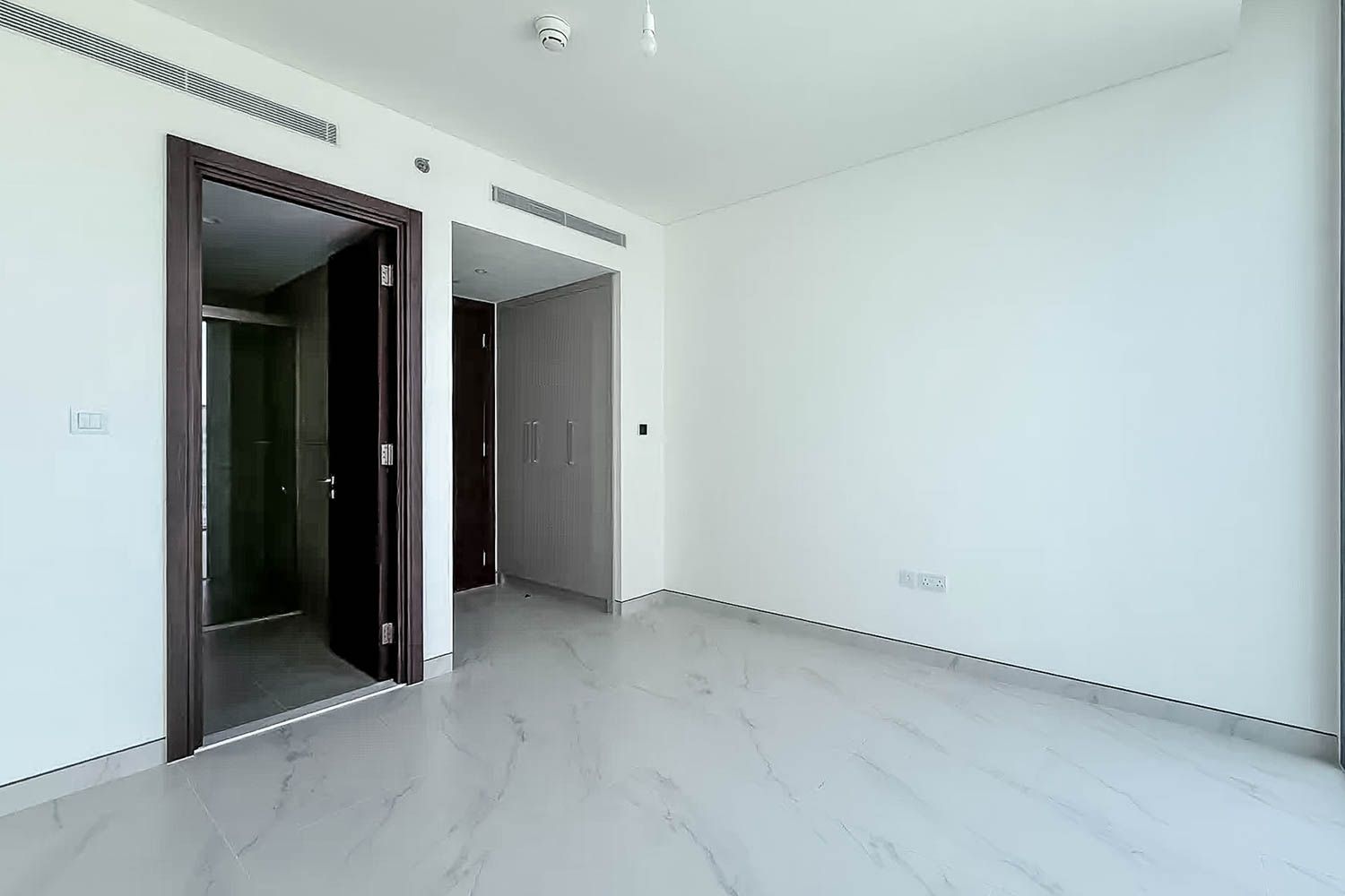 2 Bedrooms Apartment in Creek Vistas Grande