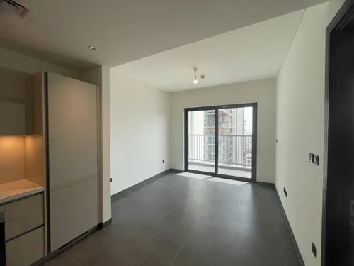 1 Bedroom Apartment in The Crest Tower C