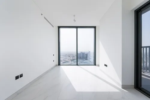 3 Bedrooms Apartment in The Crest Tower A