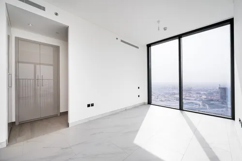3 Bedrooms Apartment in The Crest Tower A