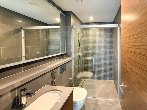 2 Bedrooms Apartment in The Crest Tower C