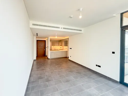 Contemporary | Brand new | Ready to move