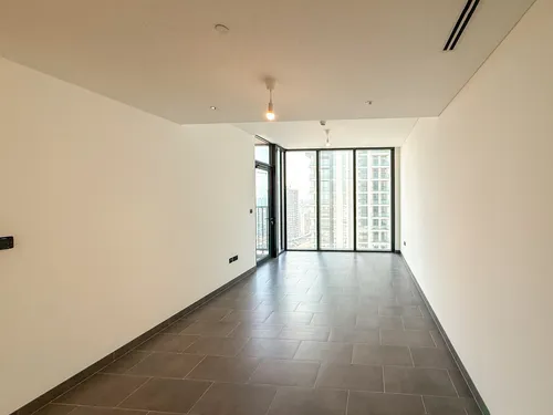 2 Bedrooms Apartment in The Crest Tower C