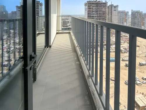 2 Bedrooms Apartment in The Crest Tower C