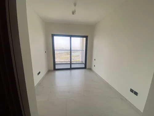 2 Bedrooms Apartment in The Crest Tower A