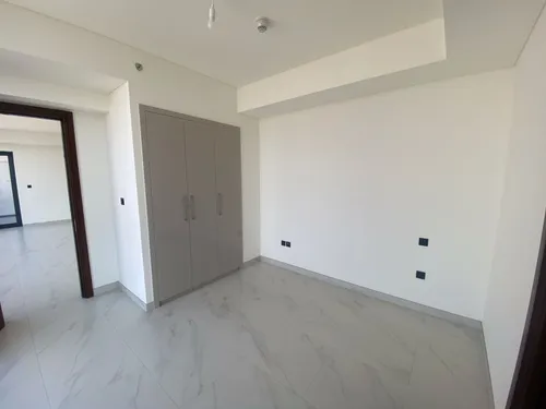 2 Bedrooms Apartment in The Crest Tower A