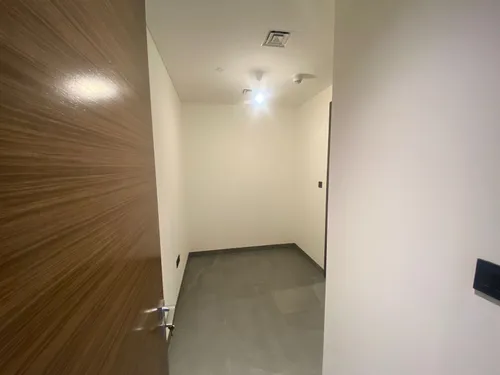 2 Bedrooms Apartment in The Crest Tower A