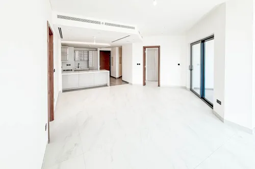 3 Bedrooms Apartment in The Crest