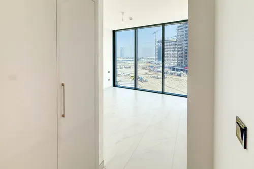 3 Bedrooms Apartment in The Crest