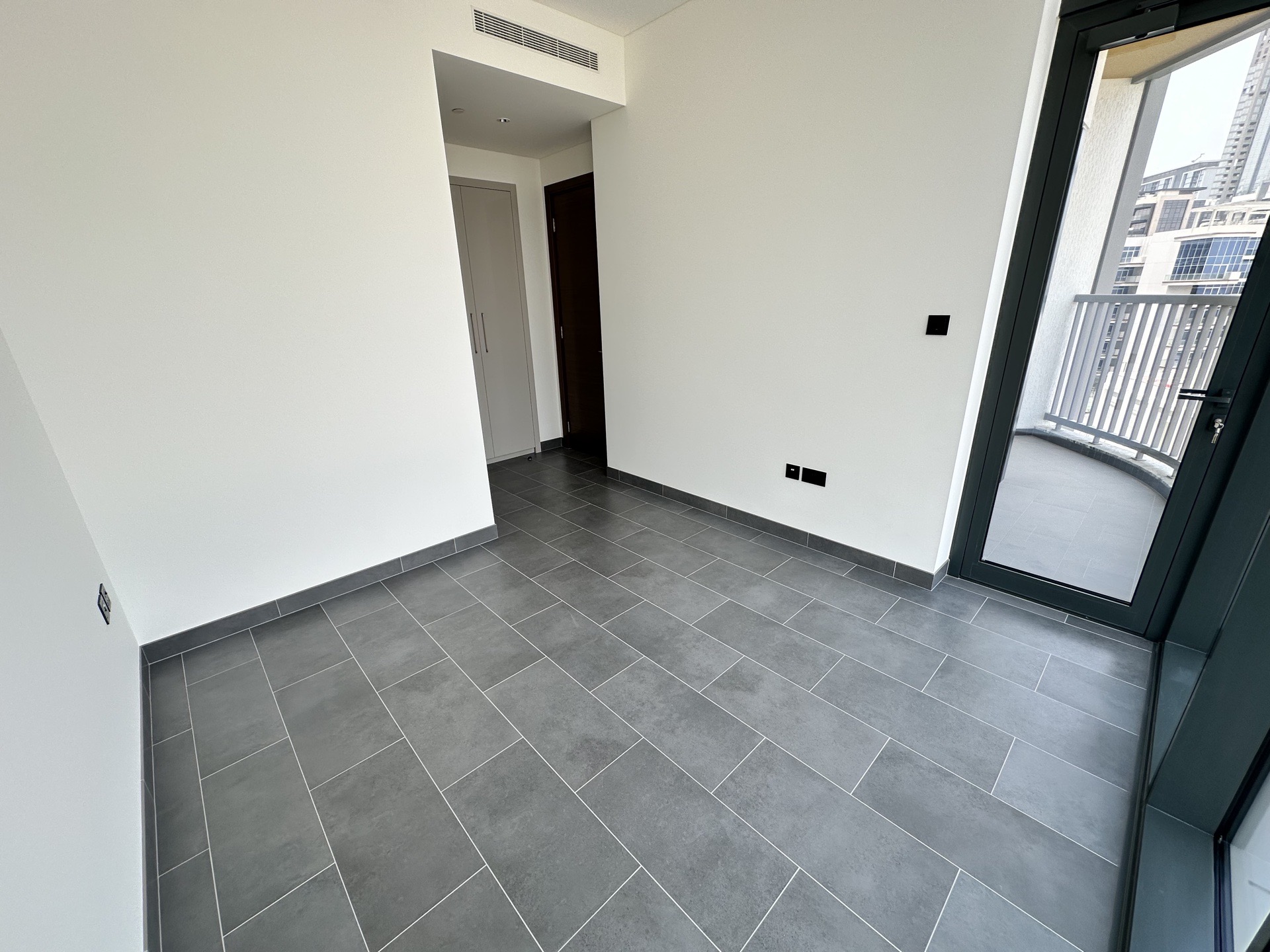 1 Bedroom Apartment in The Crest Tower A