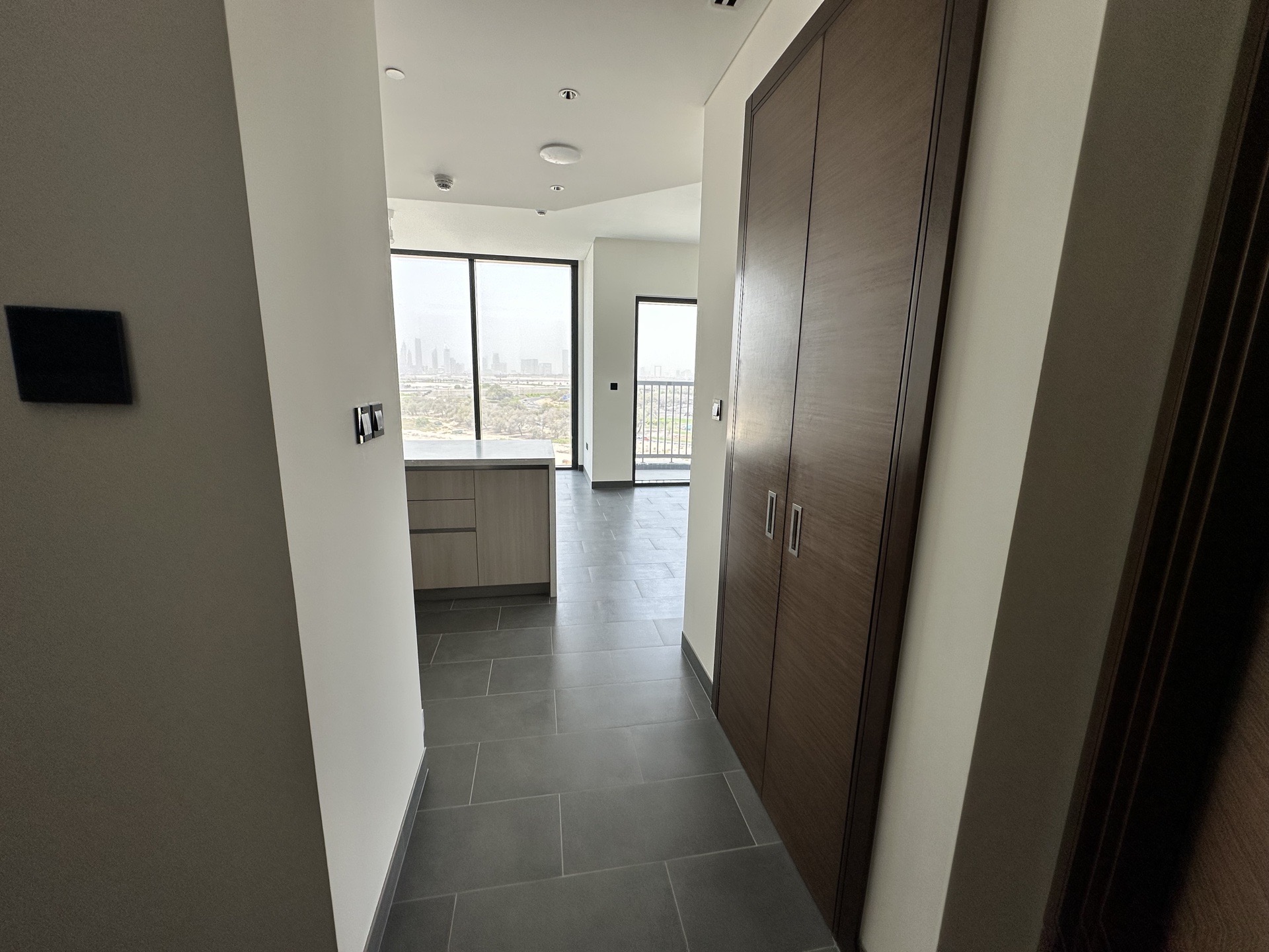 1 Bedroom Apartment in The Crest Tower A