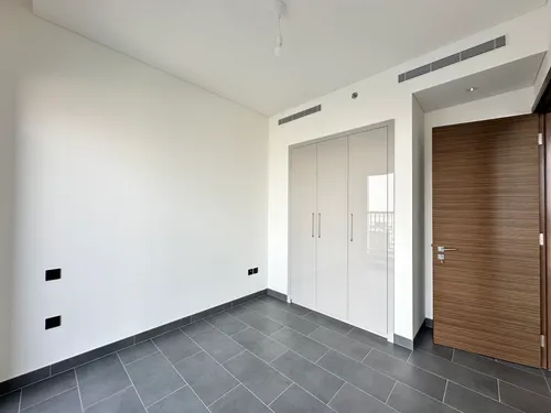 1 Bedroom Apartment in The Crest Tower C