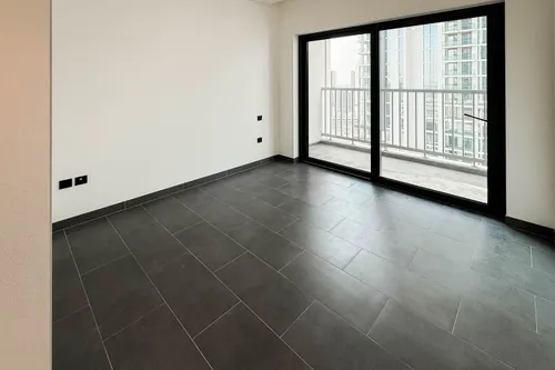 1 Bedroom Apartment in The Crest Tower C