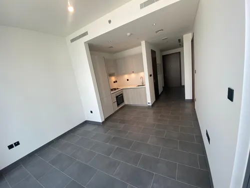 1 Bedroom Apartment in The Crest Tower C