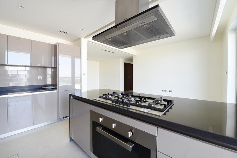 2 Bedrooms Apartment in Hartland Greens 1