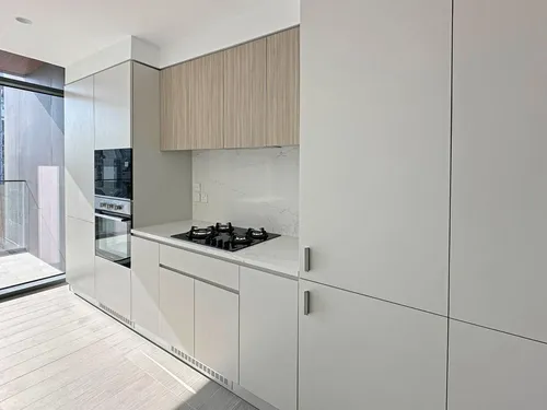 2 Bedrooms Apartment in Kensington Waters A