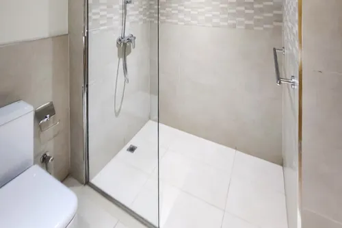  Apartment in Azizi Aura