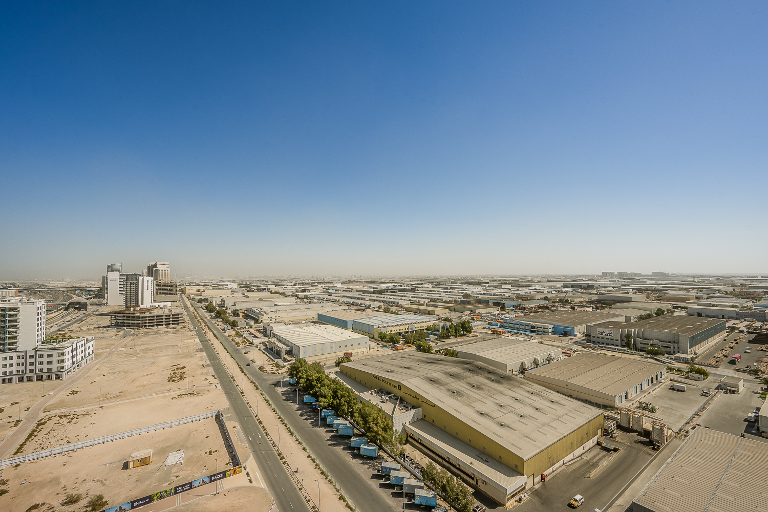 3 Bedrooms Apartment in Suburbia Tower 1